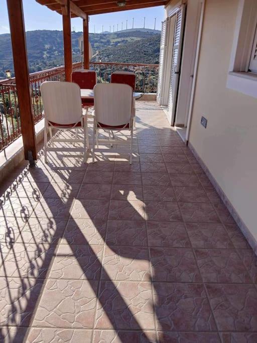Παραθαλασσιο Σπιτι Στην Εξοχη Villa Tsakei ภายนอก รูปภาพ