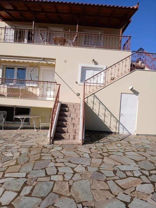 Παραθαλασσιο Σπιτι Στην Εξοχη Villa Tsakei ภายนอก รูปภาพ